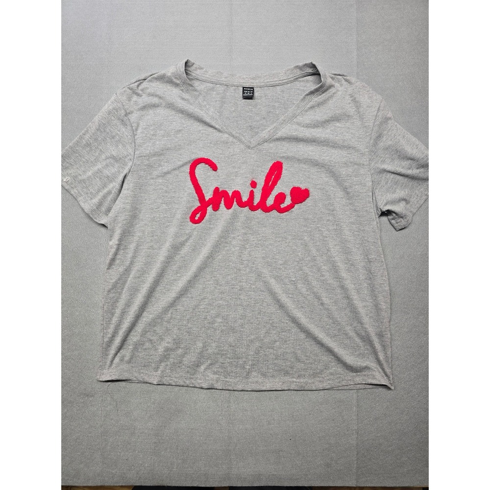 Shein Womens Grey Smile Graphic V-Neck Short Sleeve T-Shirt Size M Medium - Picture 1 of 6